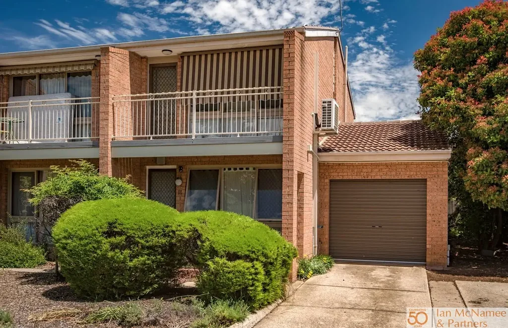 Queanbeyan 2ਬੈੱਡਰੂਮ Freshly Renovated Two-Storey Home in a Convenient Queanbeyan Location