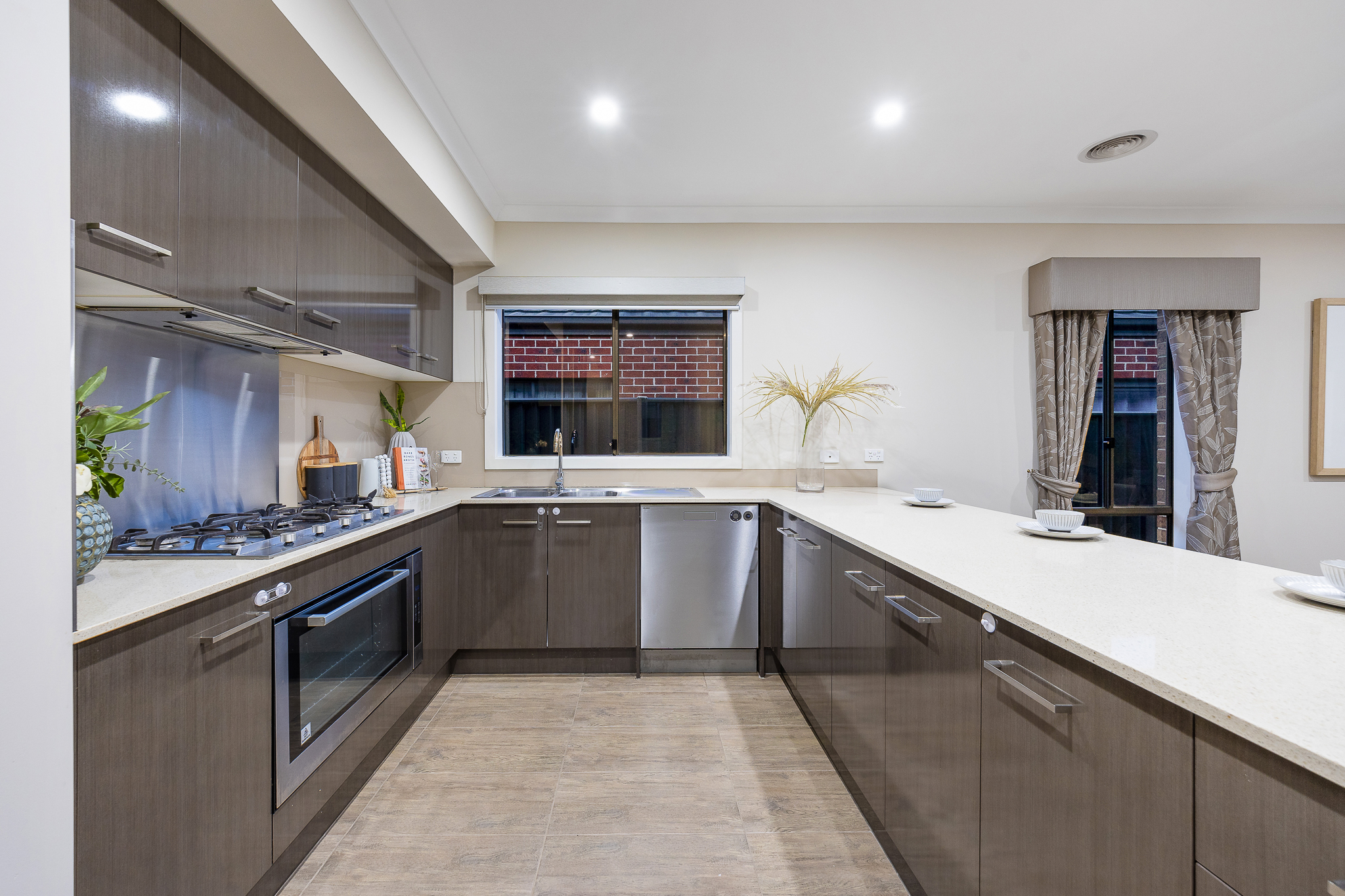 5 MCALLISTER DR, CRANBOURNE EAST VIC 3977, 0房, 0浴, House