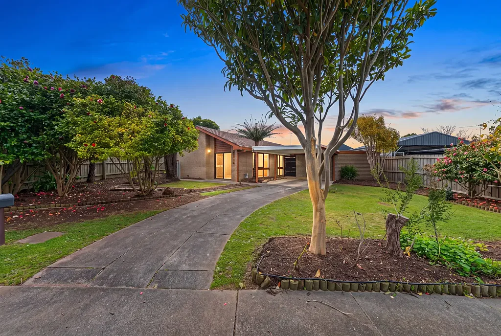 Drouin 3બેડરૂમ Potential and Location for the Savvy Buyer
