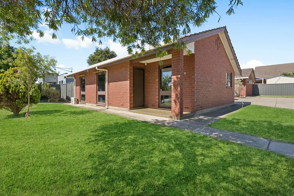 3/4 Leven Avenue, Seaton, SA 5023