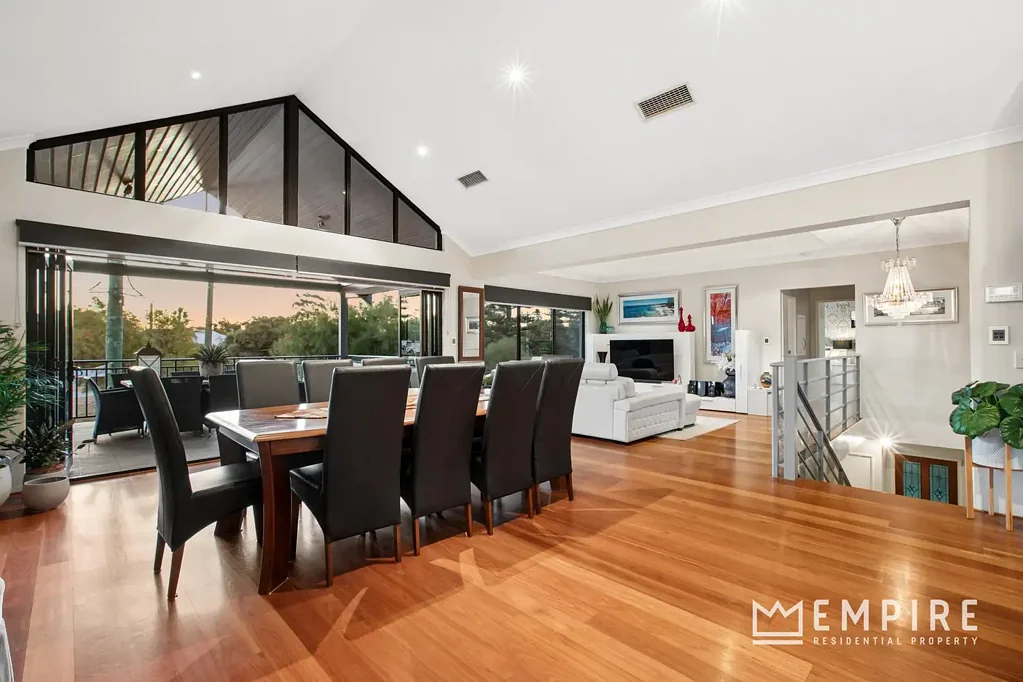 White Gum Valley 4ห้องนอน Enjoy the Freo Lifestyle in this Stunning Family Home!