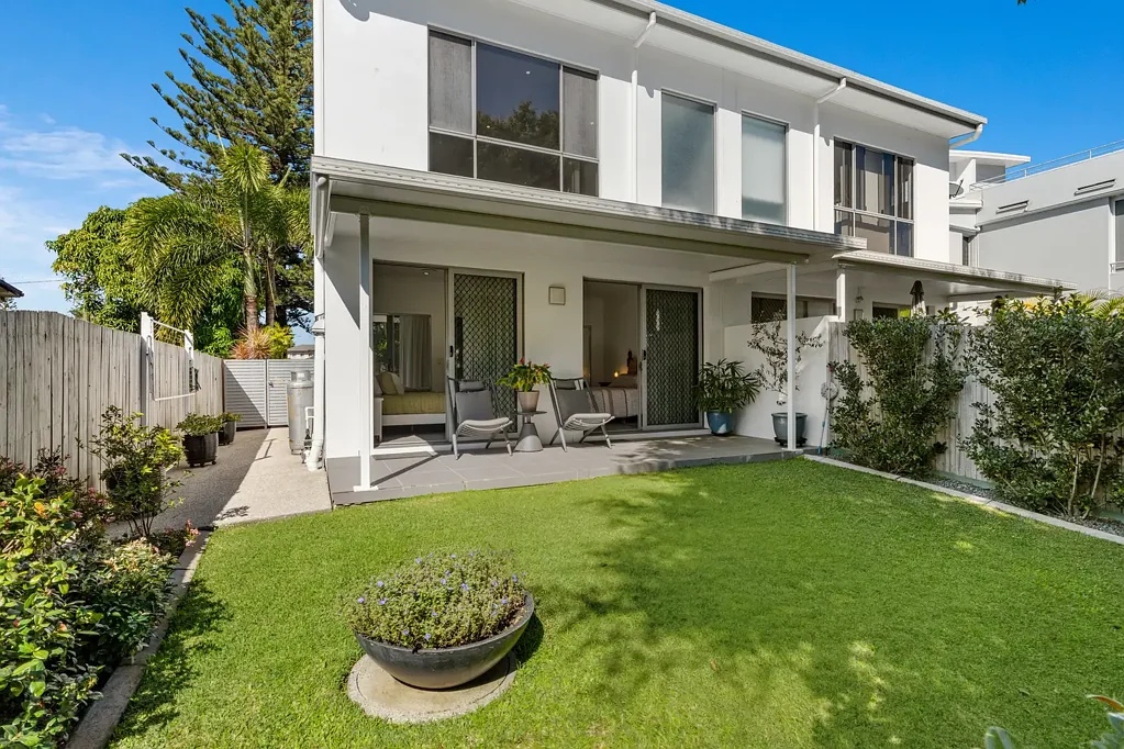 Hollywell 3Kwarto Timeless Coastal Living in the Heart of Hollywell