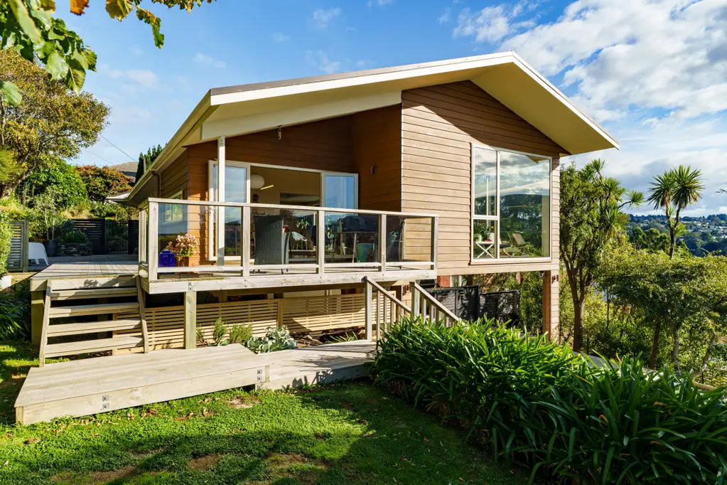 Belleknowes 4 Bedroom Contemporary vibe with breathtaking views