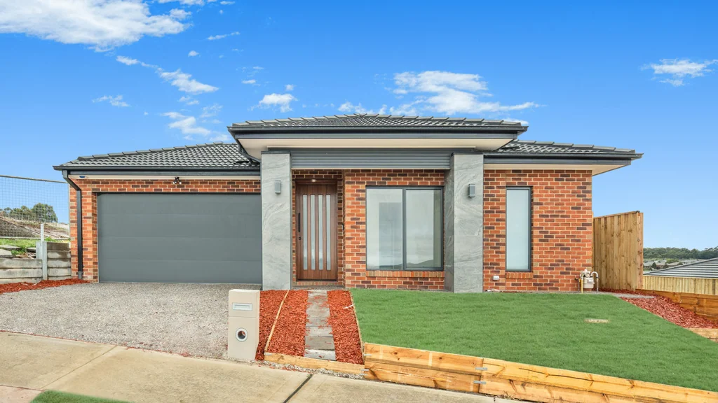 8 Basil Drive, Wallan, VIC 3756