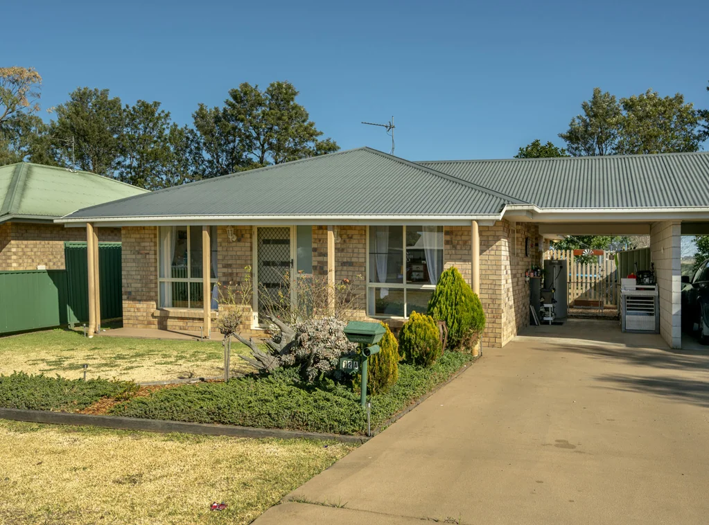 1/12 Arnold Street, Allora, QLD 4362