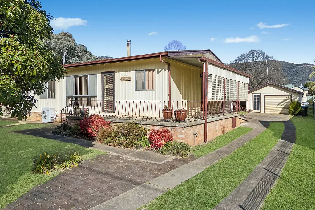4 Sturt Street, Kandos, NSW 2848