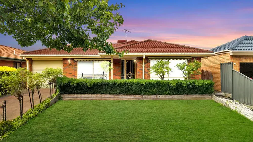 7 Woodworth Court, Roxburgh Park, VIC 3064