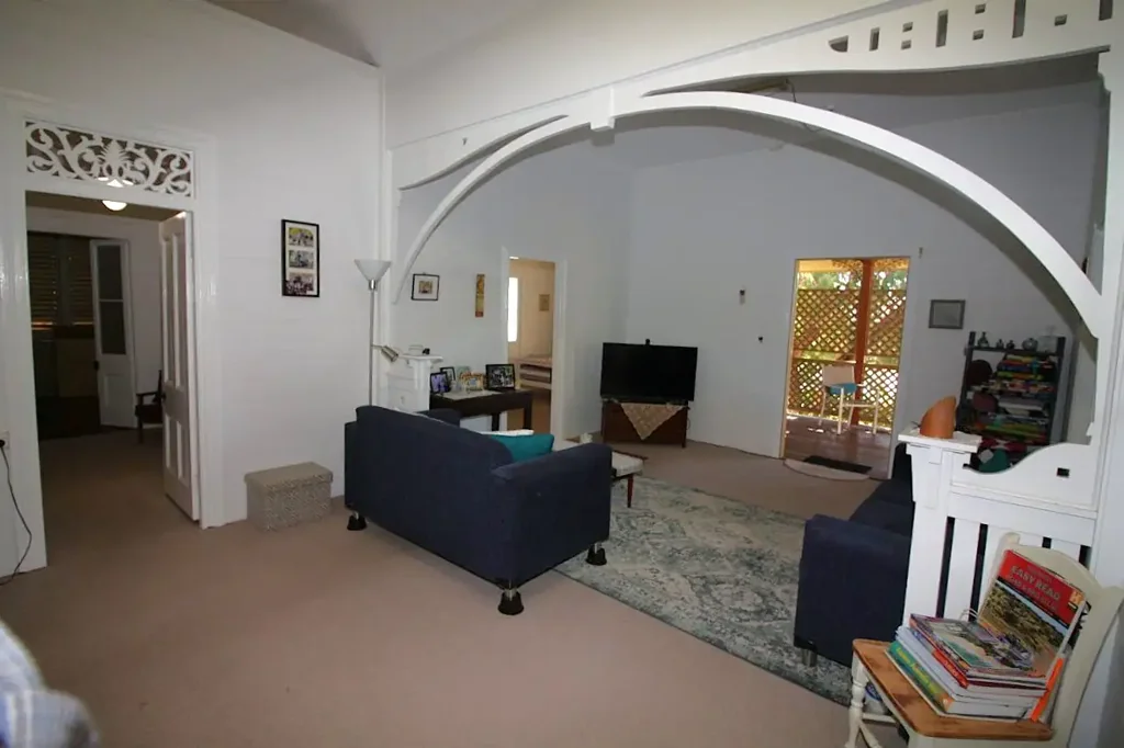 Richmond Hill 4 Bedroom 4 BED - 3 BATH - POOL - SHED - GRANNY FLAT