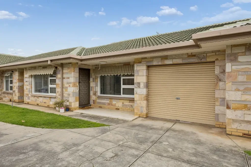 Brighton 2Moenga Where Coastal Living Meets Everyday Convenience