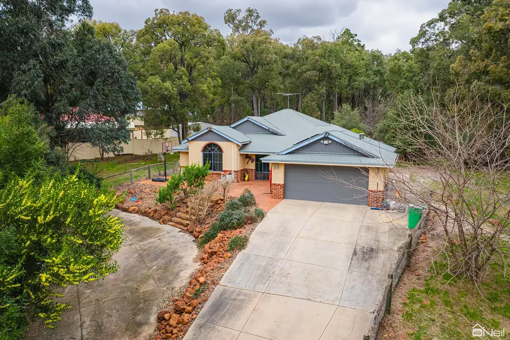 Roleystone 4 Bedroom UNDER OFFER BY TRAVIS GROGAN