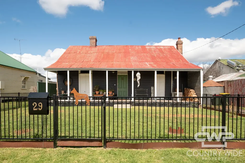 Emmaville 4 Bedroom Character Home with Space and Charm