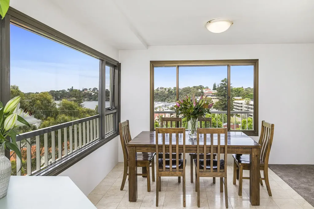 Breathtaking River Views from the 8th Floor – Continental Court