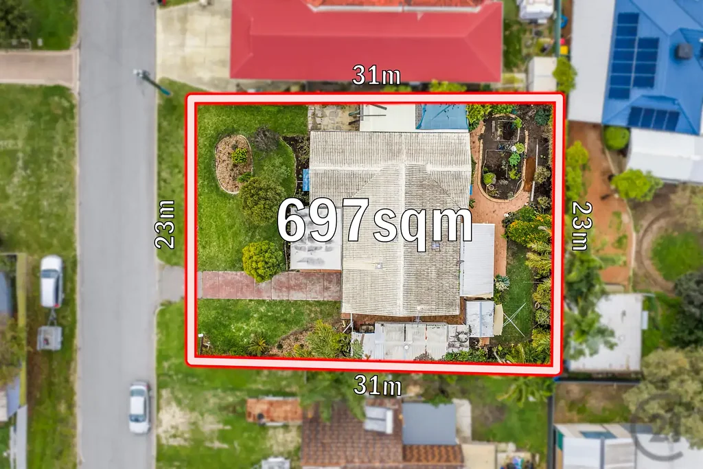 Pinjarra 4房  Space, Character & Endless Potential on a Generous 697m2 Block