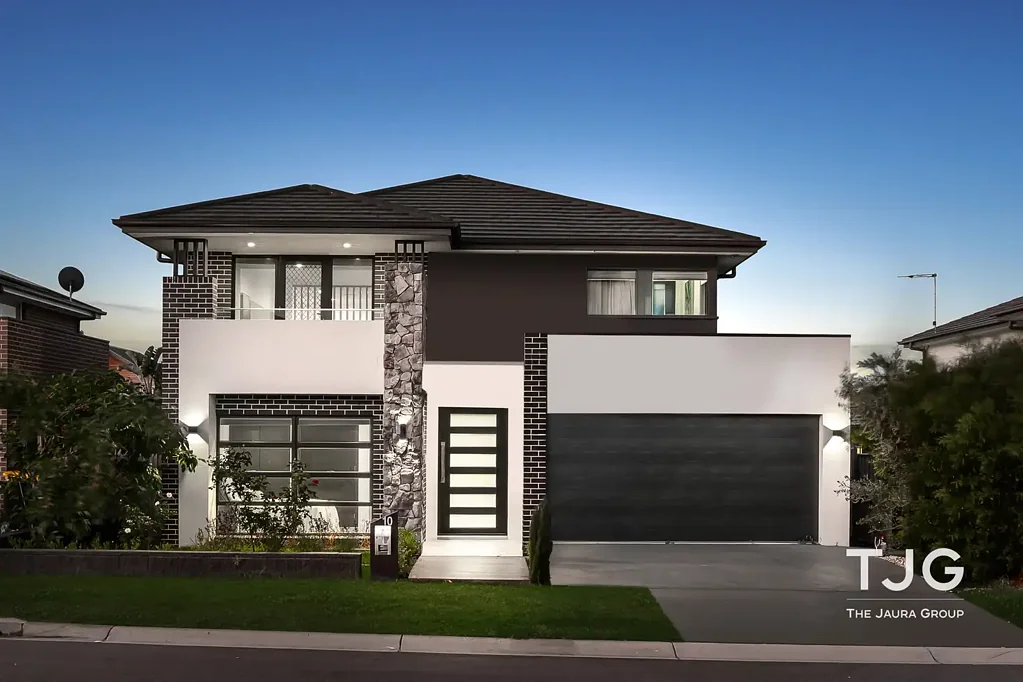 Box Hill 5房  现代马斯特顿住宅，拥有光线、奢华和空间  Modern Masterton Home with Light, Luxury and Space