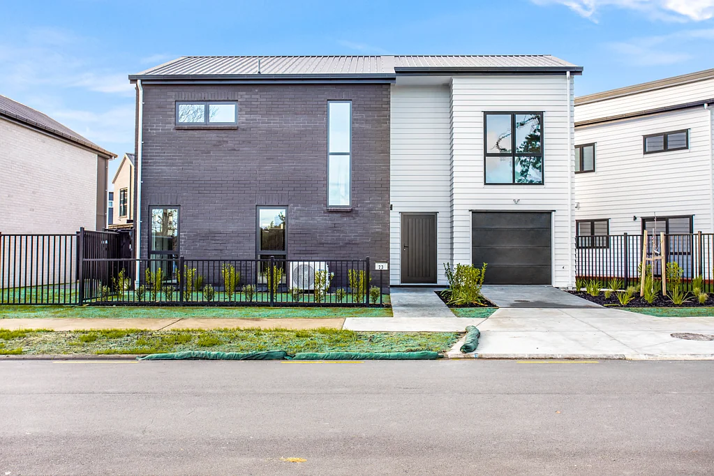 Papakura 4房  Selling Fast - Brand New in Mclennan Park!