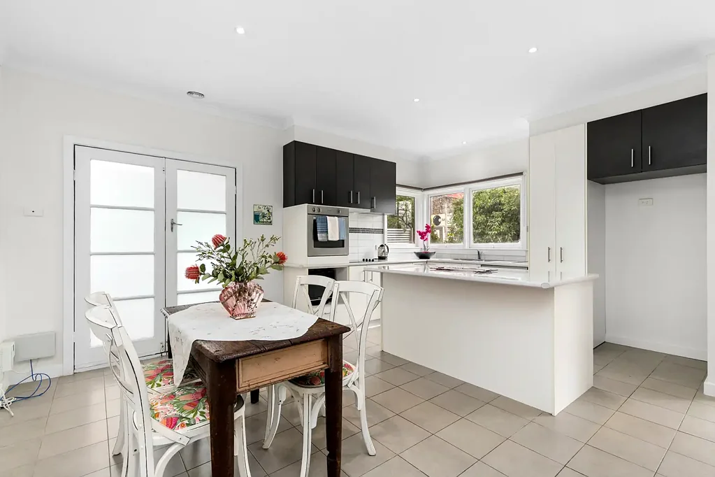 503 Howitt Street, Soldiers Hill, VIC 3350