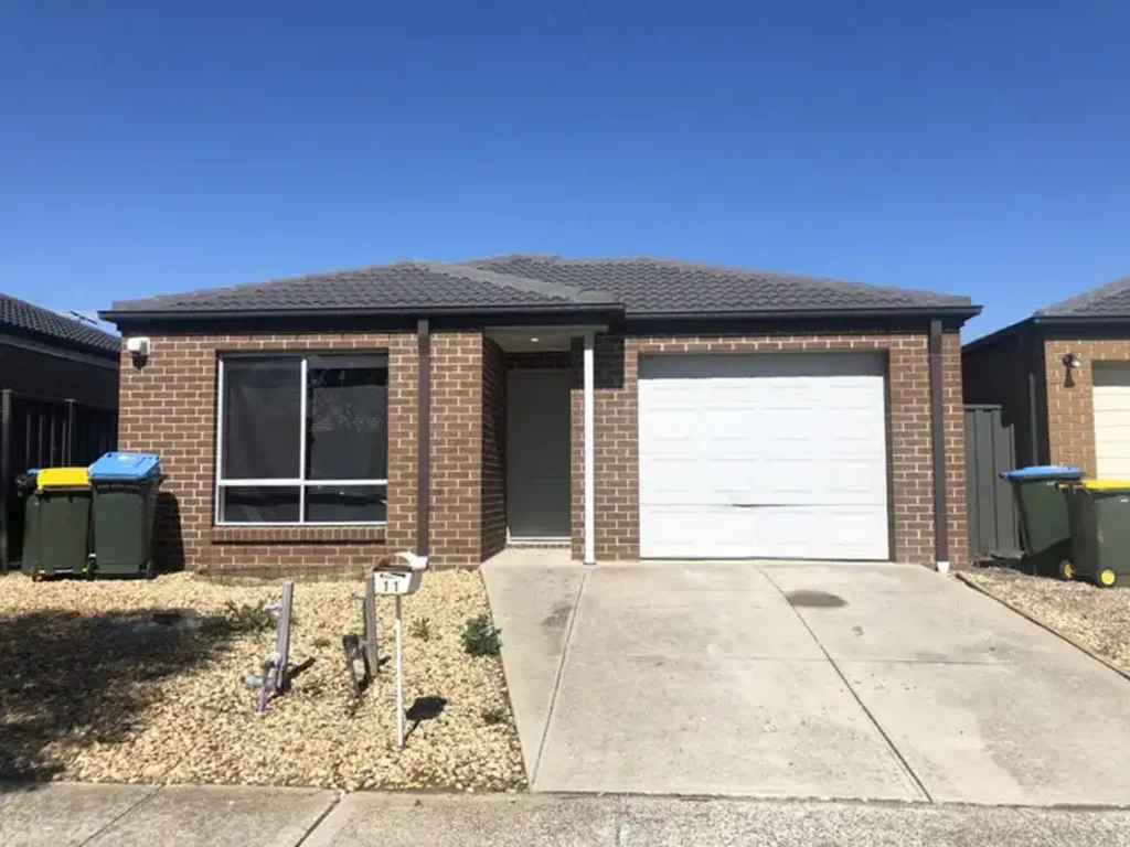 Open Plan Living with Comfort and Convenience! APPLICATIONS