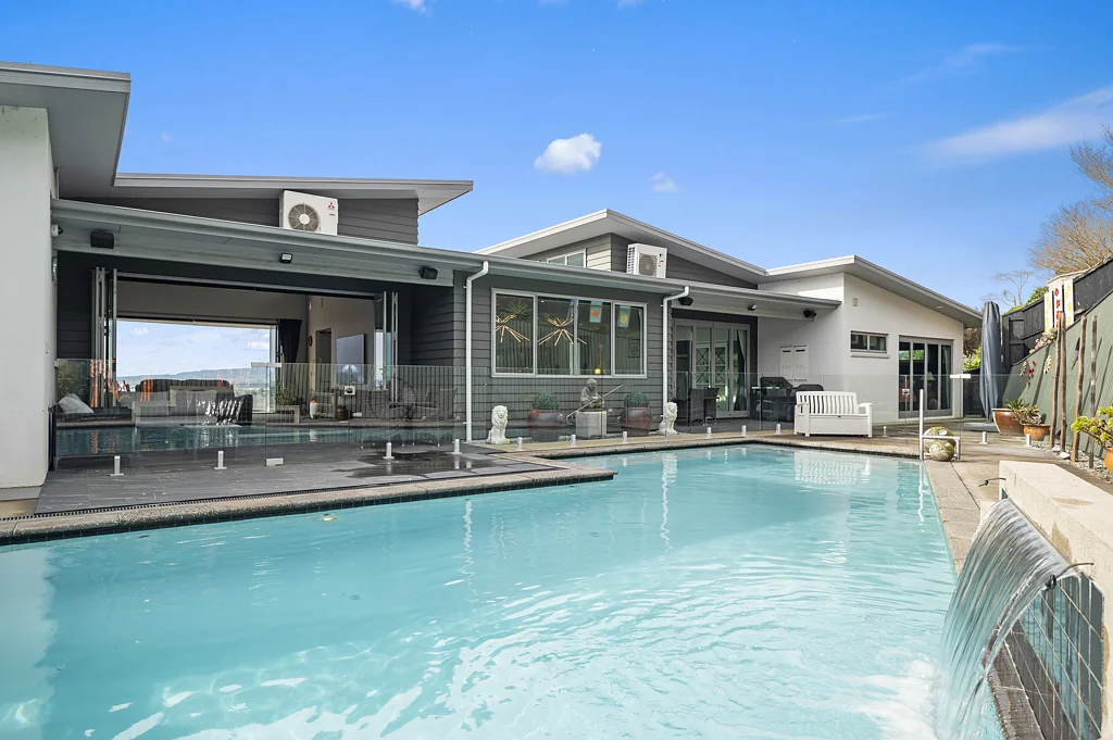 Westbrook 5कमरा Breathtaking Lake Views & Unmatched Luxury
