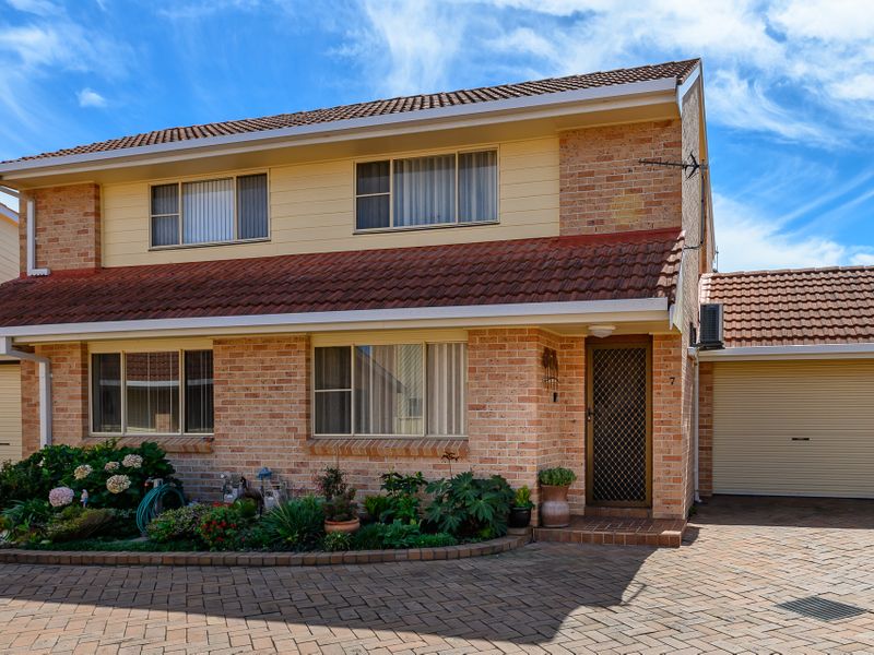 UNIT 7 3 COMMERCE DR, LAKE ILLAWARRA NSW 2528, 0房, 0浴, Townhouse