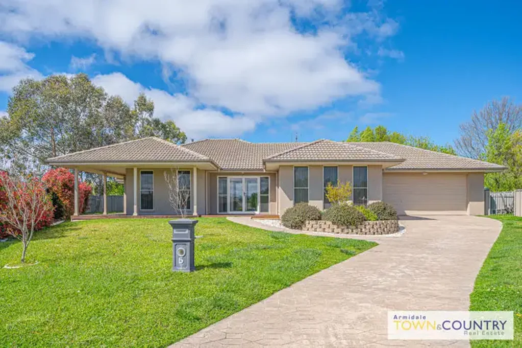 5 Rusden Court, Armidale, NSW 2350