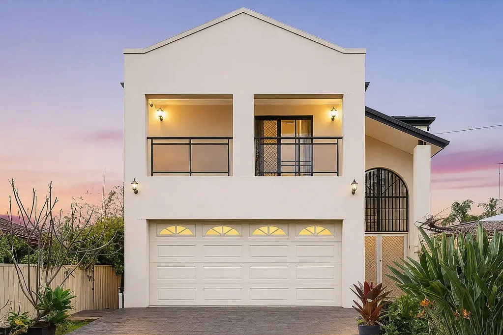 Greystanes 4房 位于 Greystanes 黄金地段，配备高级装修的家庭住宅 Family Living with Premium Finishes in a Prime Greystanes Location