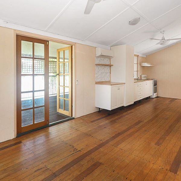 10 HOPKINS ST, CURRAJONG QLD 4812, 0部屋, 0バスルーム, House