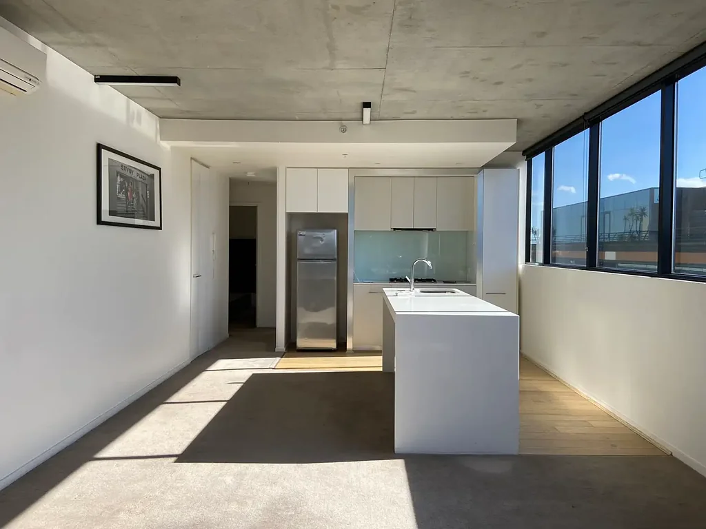 2 BED 2 BATH 1 CAR PARK AT RHAPSODY APARTMENTS - FOR LEASE