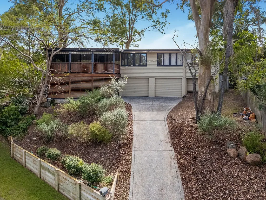 Holland Park West 4 Bedroom First Time Offered in 54 Years - Private Family Oasis in Holland Park West