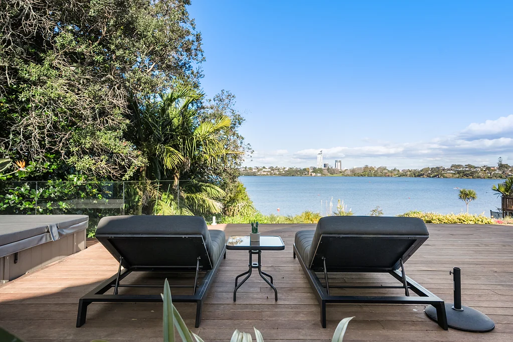 Milford 4ਬੈੱਡਰੂਮ Stunning Lakefront Family Home - Endless Potential
