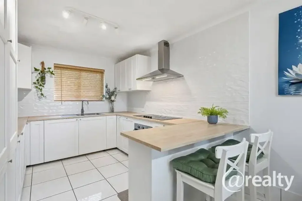 Unit 1/486 Oxley Avenue, Redcliffe, QLD 4020