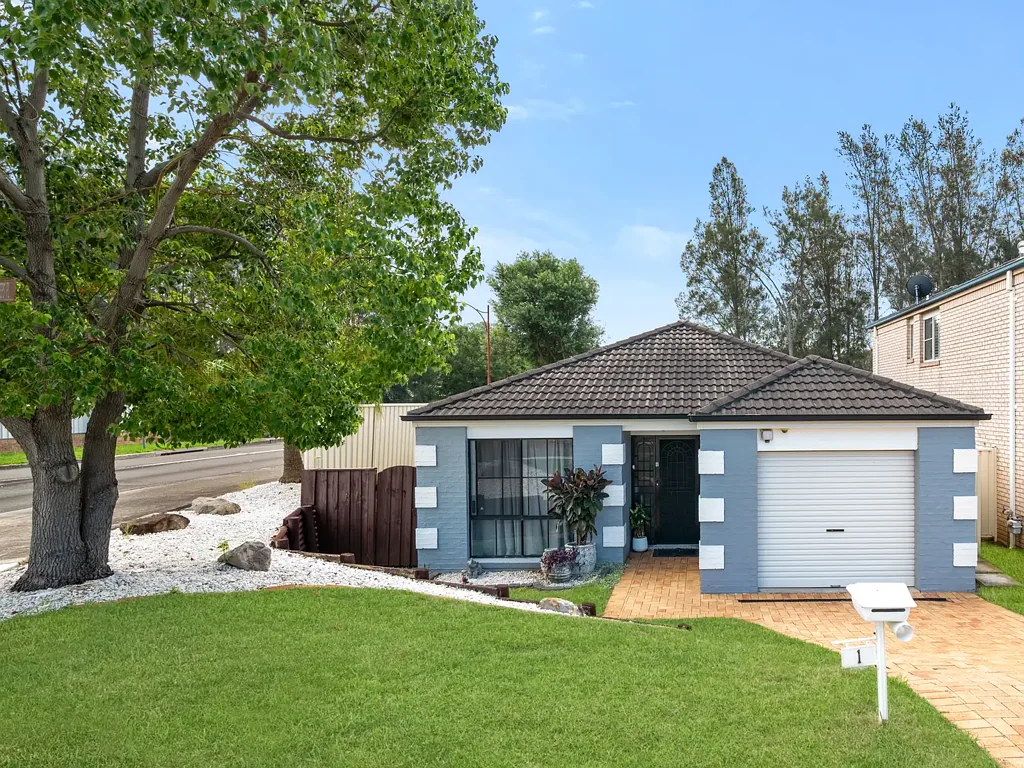 1 Pittman Steps Place, Blair Athol, NSW 2560