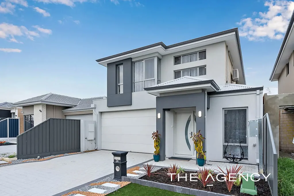 Willetton 5房  Within WHSZ !! Double-Storey Luxury in a Prime Location - Prestige Living Awaits
