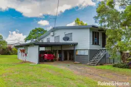 11 Blackwood Street, Goondi Bend