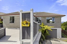 248 Dowse Drive, Maungaraki