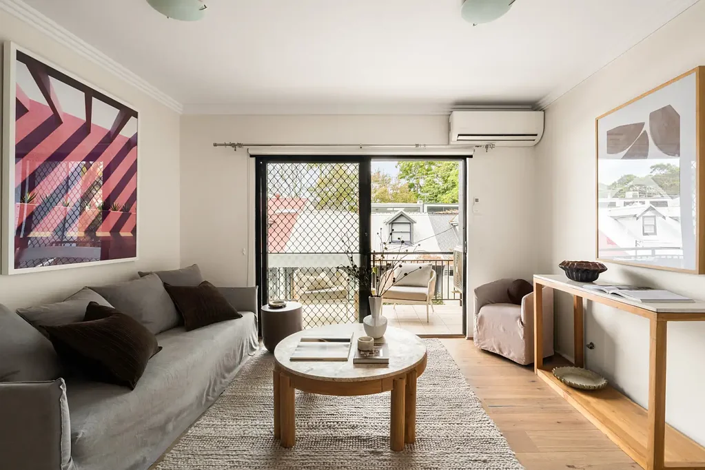 Erskineville 2 Slaapkamer Easycare living and convenience in quality warehouse conversion