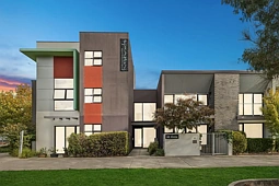 8/48 Abena Avenue, Crace
