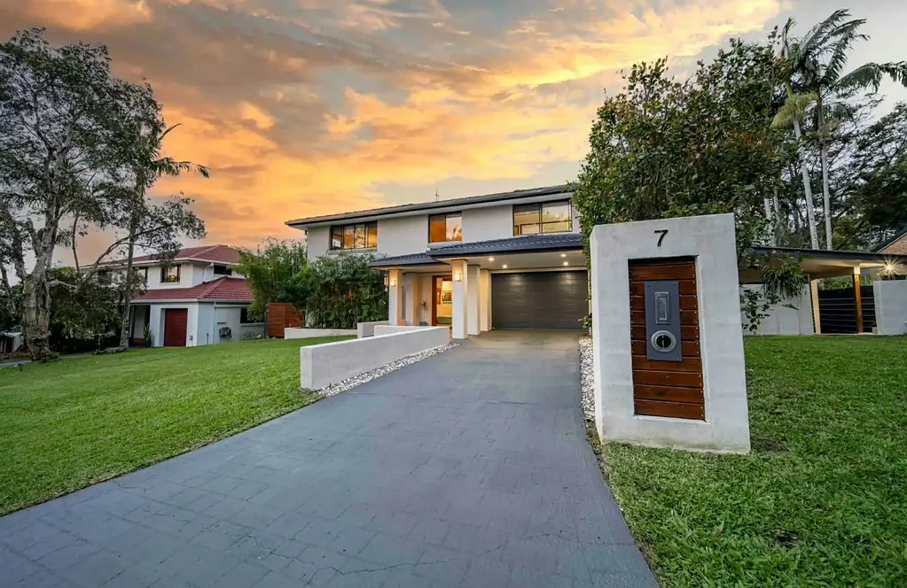 Spacious Family Home with Expansive Entertainer's Decks!