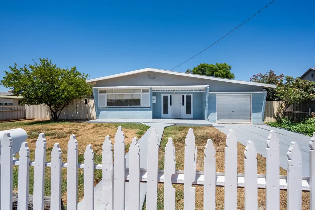 Boulder 4 Bedroom Family Home with Impressive Rental Return.