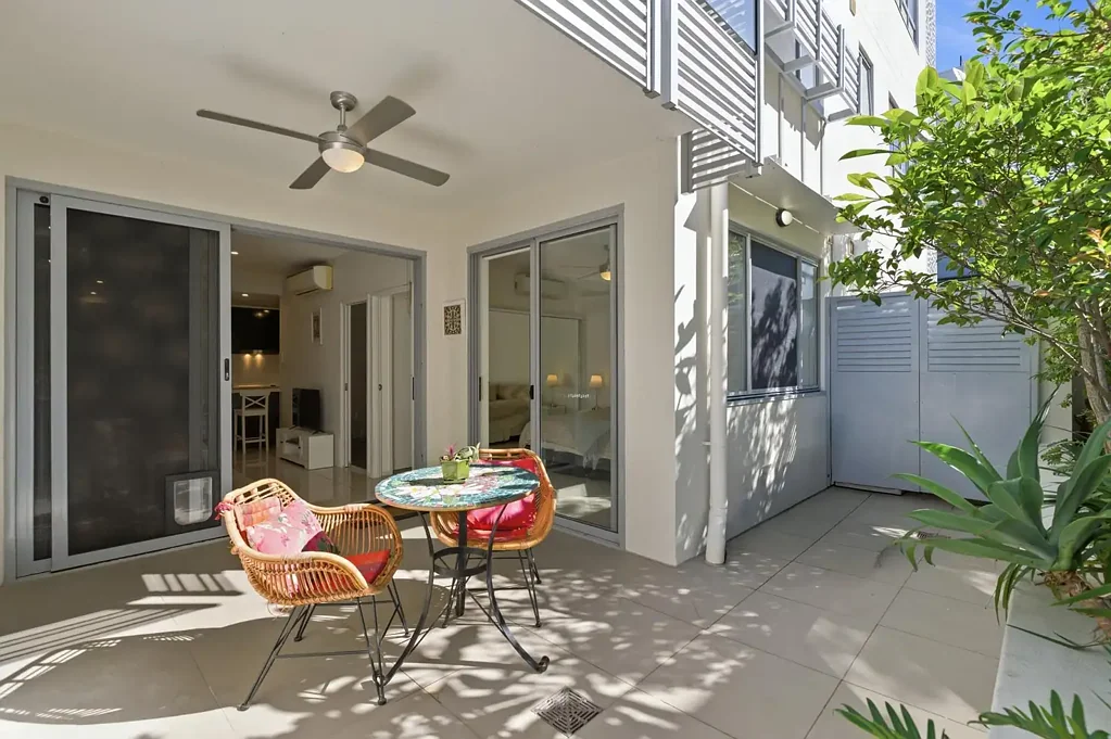 Lutwyche 1غرفة نوم Ground Floor Apartment with Private Courtyard in a Standout Location