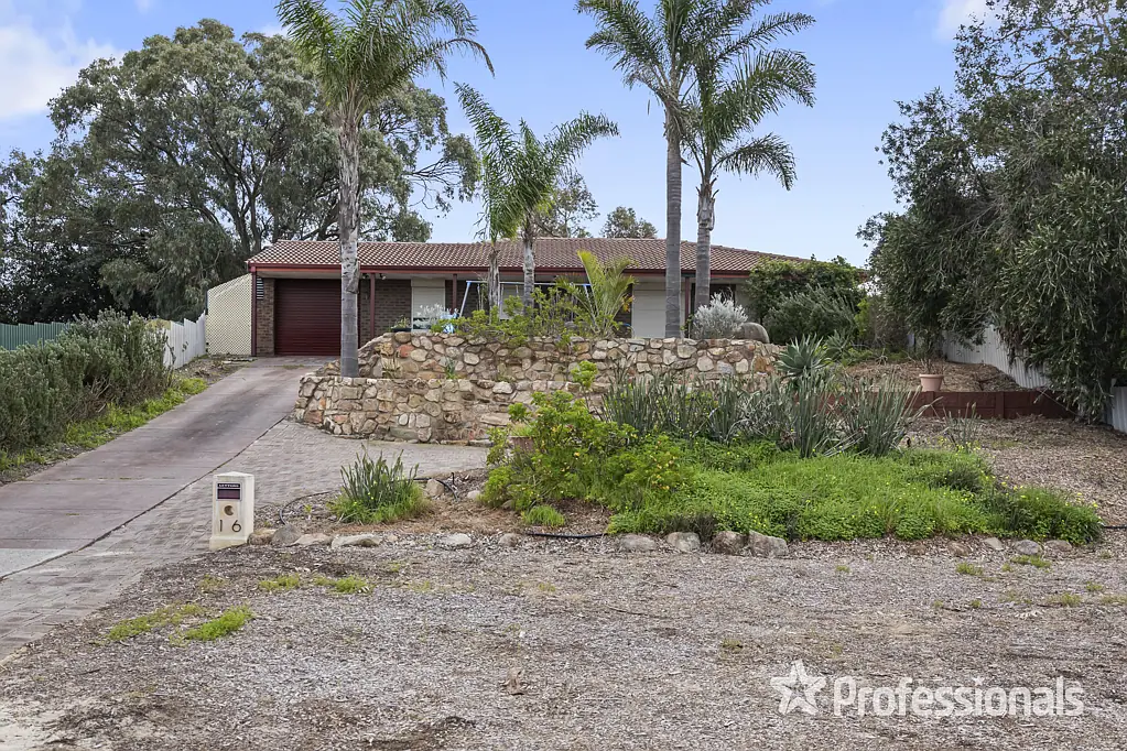 16 Gloves Place, Beechboro, WA 6063