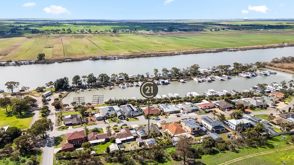 White Sands 3ਬੈੱਡਰੂਮ IMMACULATE HOME OVERLOOKING MARINA AND RIVER MURRAY