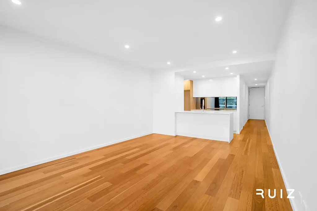 Contemporary One-Bedroom in the Vibrant Core of the CBD