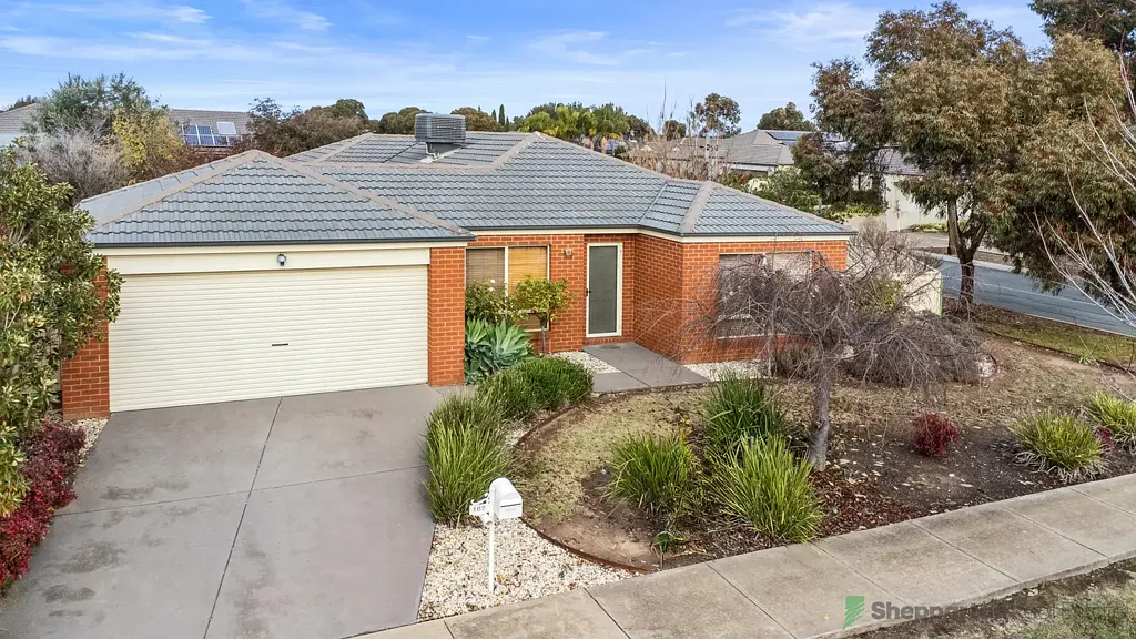 Spacious Home in Kialla Lakes!