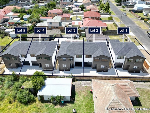 Papatoetoe 4房  Modern Elegance. Last Home in the Block