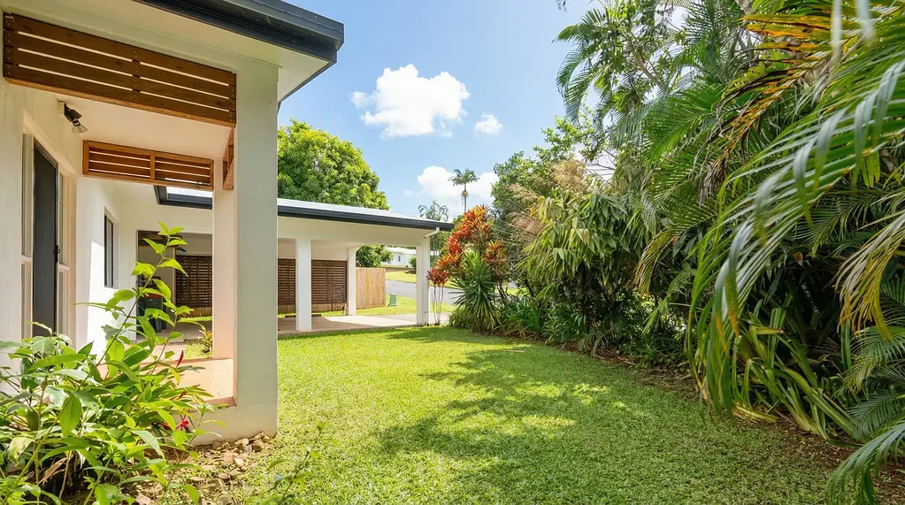 2A Royal Palm Drive, Mission Beach, QLD 4852