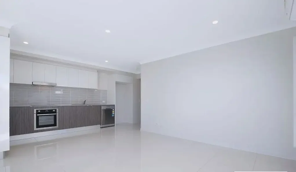 MODERN & LOW-MAINTENANCE 3 BEDROOM LIVING IN LOGAN RESERVE
