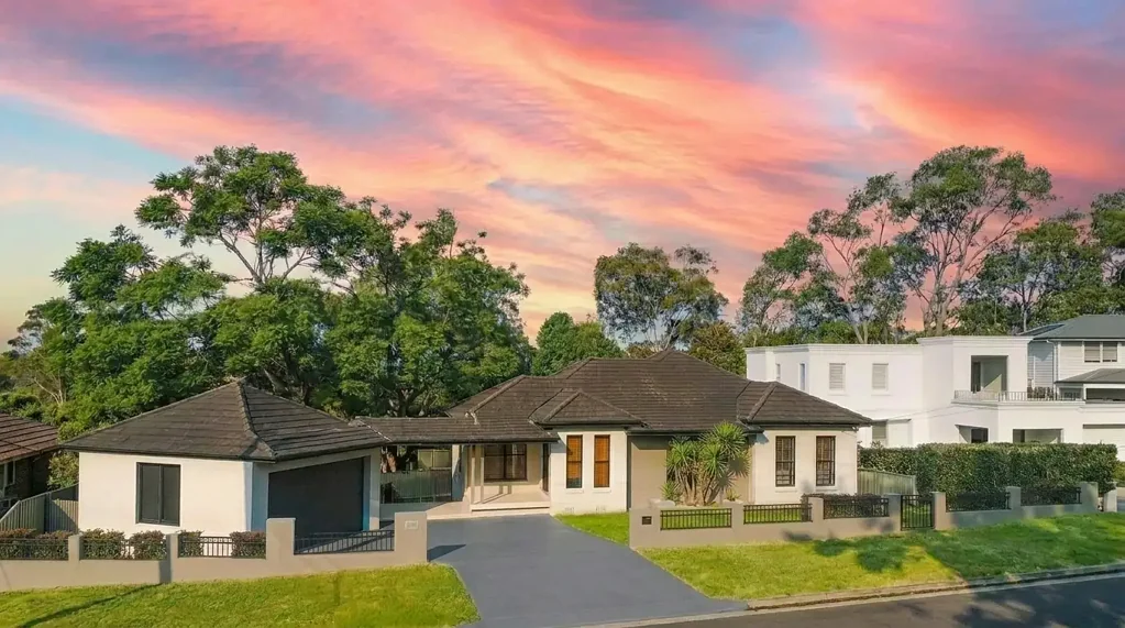 Putney 4ห้องนอน SPACIOUS FAMILY OASIS IN A SERENE CUL-DE-SAC SETTING