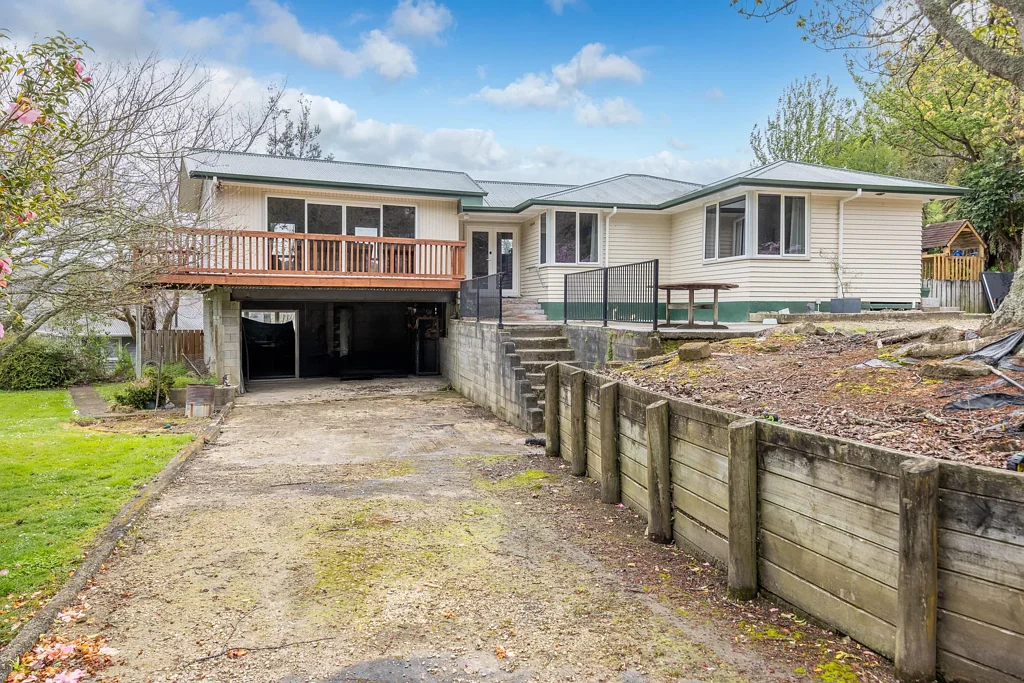 Te Kuiti 3 Bedroom Home with space to enjoy