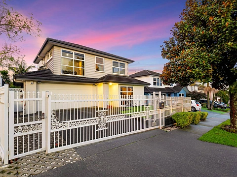 33 Sarteano Drive, Manurewa, Manukau City, Auckland