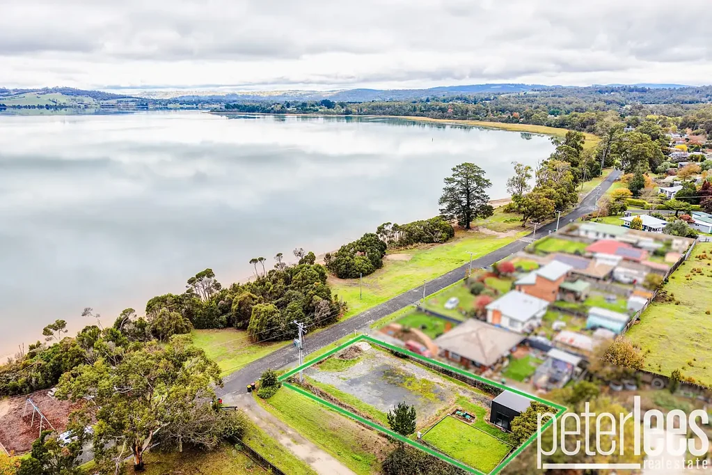 Swan Point  Rare Riverfront Opportunity – Fully Serviced Ready-to-Build Block in Swan Point